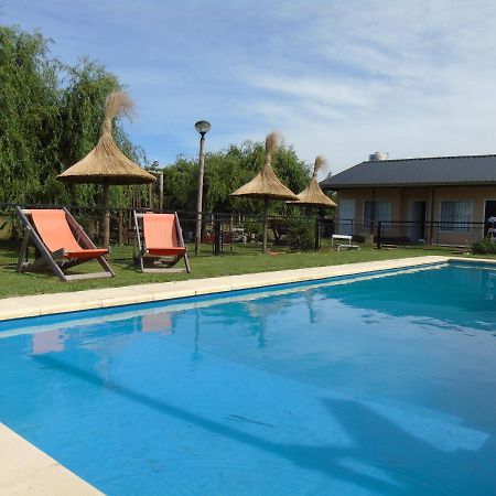 Aitue Bungalows Gualeguaychú المظهر الخارجي الصورة